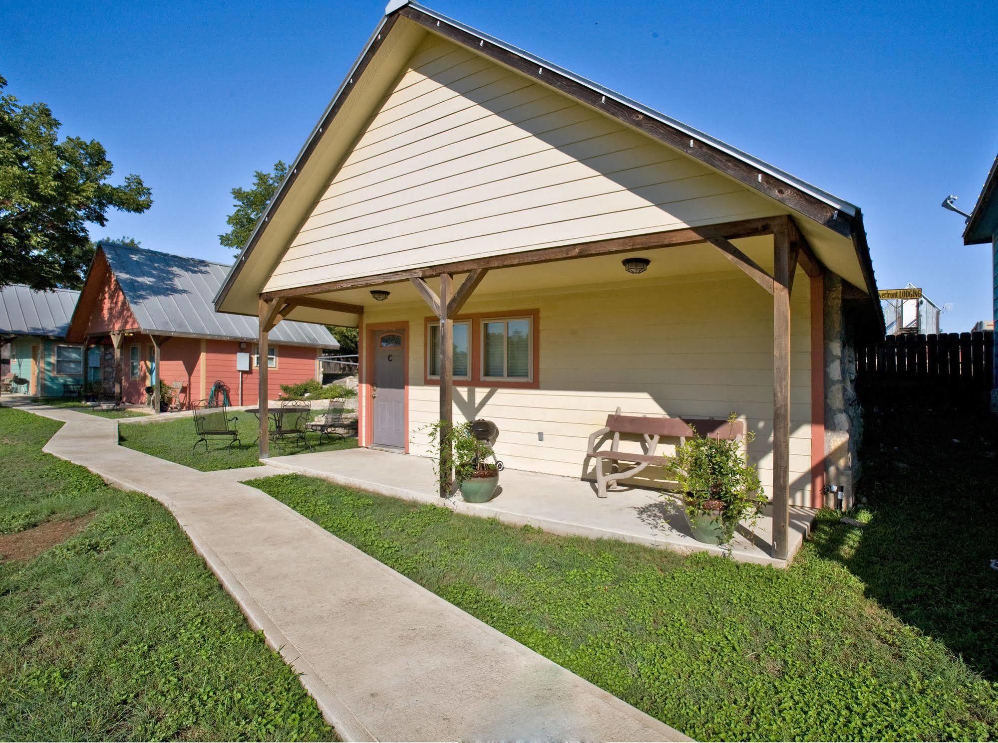 Blanco Riverside Cottages מראה חיצוני תמונה